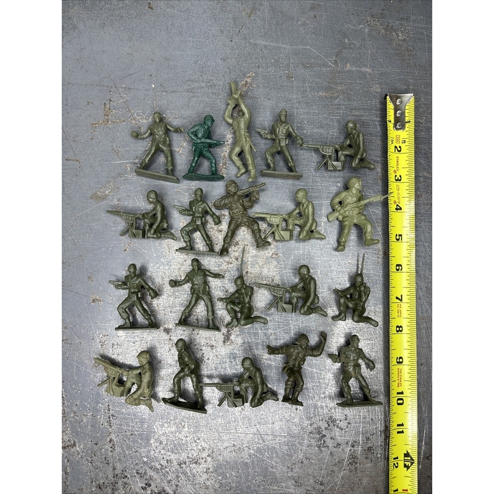 Vintage 1960s Marx MPC Tim Mee Playset Plastic Figures Green Army Lot Of 20